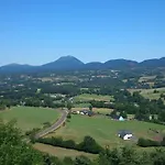 Tulipe, 5 Personnes, Entre Sancy Et Volcans D'auvergne Apartmán