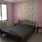 Apartmán Tulipe, 5 Personnes, Entre Sancy Et Volcans D'auvergne *