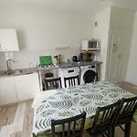 Tulipe, 5 Personnes, Entre Sancy Et Volcans D'auvergne Apartmán *