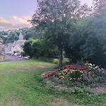Tulipe, 5 Personnes, Entre Sancy Et Volcans D'auvergne * Orcival