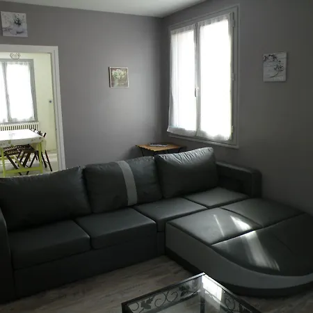 Tulipe, 5 Personnes, Entre Sancy Et Volcans D'auvergne אורסיבל