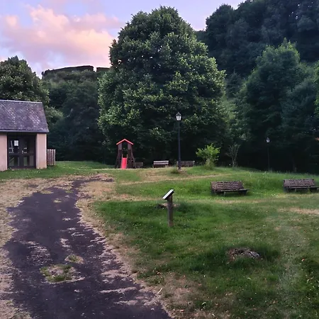 Tulipe, 5 Personnes, Entre Sancy Et Volcans D'auvergne