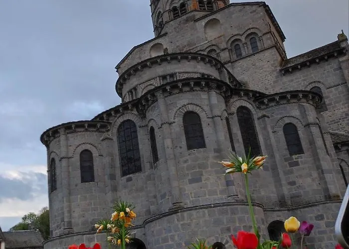 Tulipe, 5 Personnes, Entre Sancy Et Volcans D'auvergne *
