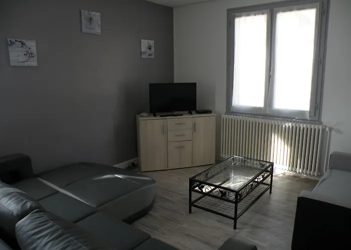 Tulipe, 5 Personnes, Entre Sancy Et Volcans D'auvergne *