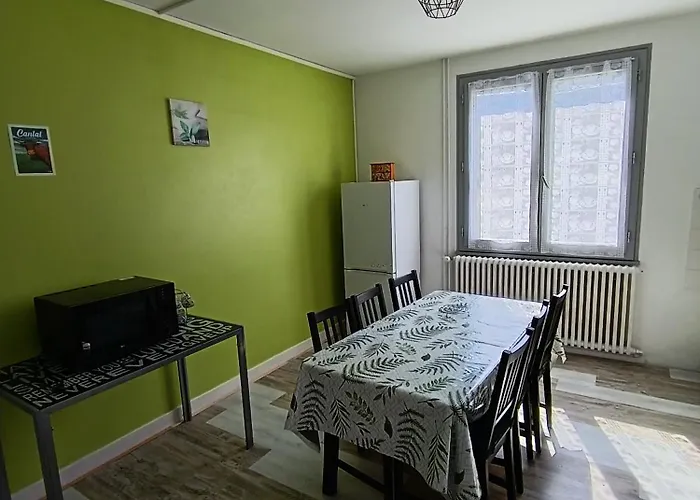 Tulipe, 5 Personnes, Entre Sancy Et Volcans D'auvergne